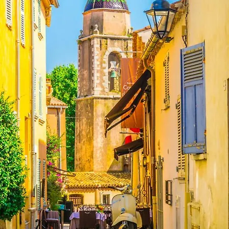 Апартаменты La Treille Au Coeur Du Village Сен-Тропе